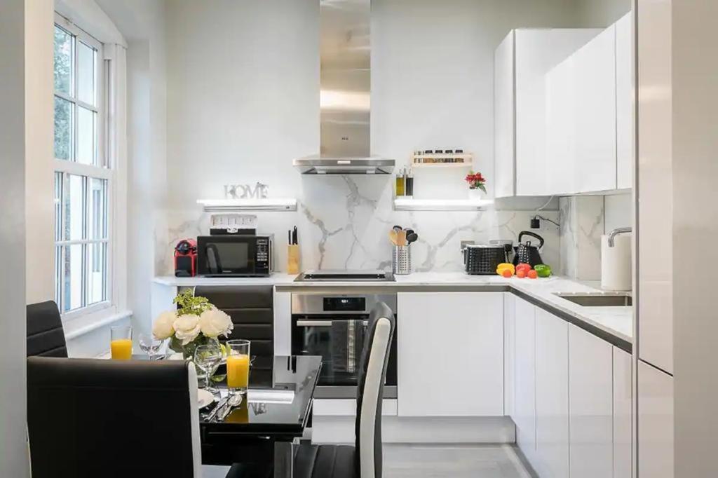 Modern 3 And 2 Bedroom Flat In Central With Installed Ac Apartamento Londres