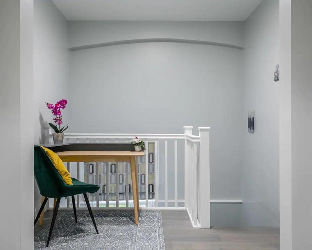 Modern 3 And 2 Bedroom Flat In Central With Installed Ac Londres